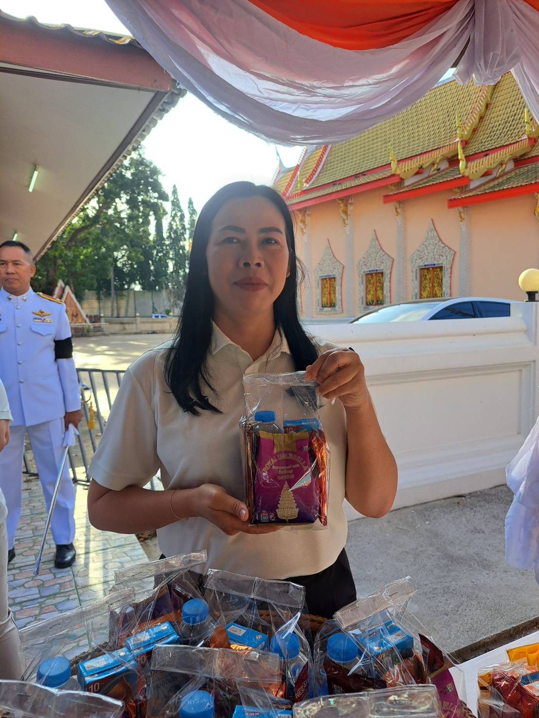 title - วันพฤหัสบดีที่ 8 มกราคม พ.ศ. 2569 นายนิกร ไพริน ปฏิรูปที่ดินจังหวัดชุมพร พร้อมด้วย เจ้าหน้าที่ สำนักงานการปฏิรูปที่ดินจังหวัดชุมพร (ส.ป.ก.ชุมพร) ร่วมกิจกรรมทำบุญตักบาตรถวายพระราชกุศล และพิธีถวายพระพรชัยมงคลเนื่องในโอกาสวันคล้ายวันประสูติสมเด็จพระเจ้าลูกเธอ เจ้าฟ้าสิริวัณณวรี นารีรัตนราชกัญญ